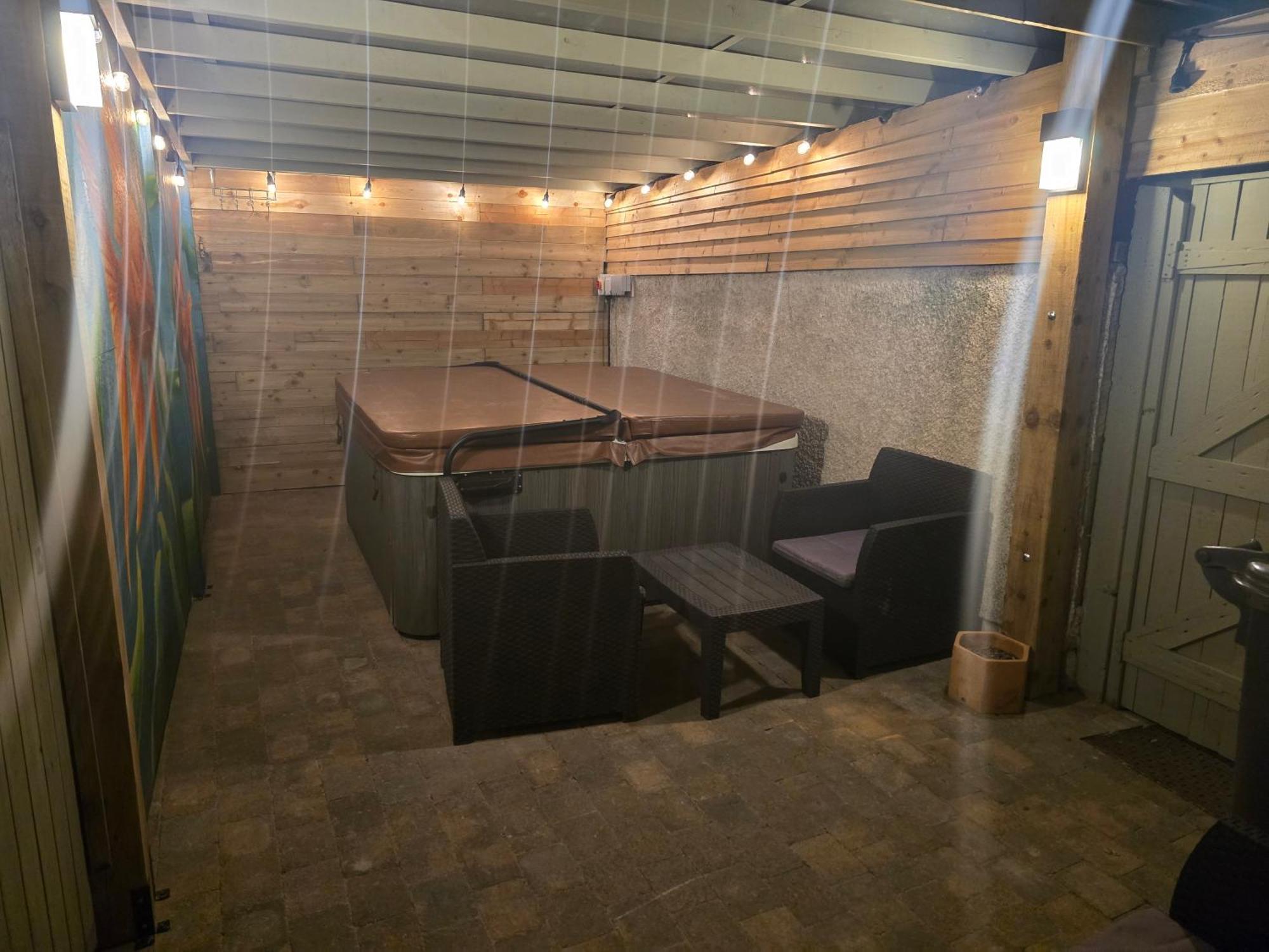 Eden Rose Cottage Hot-Tub Jacuzzi Morecambe-Bay Esterno foto